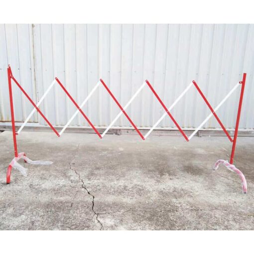 แผงกั้นเหล็กยืดหดได้