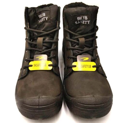 รองเท้า safety สีดำ